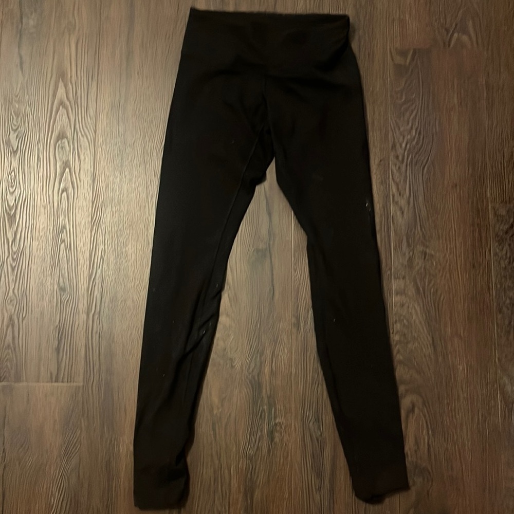 Black lulu lemon leggings. Low rise.
